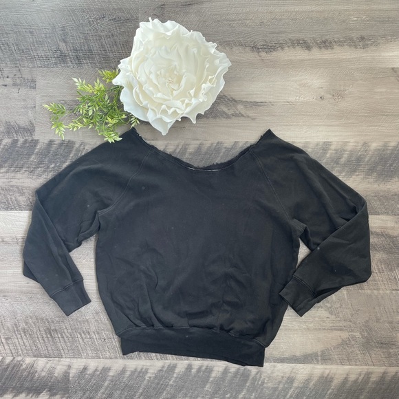 🐼Victoria’s Secret PINK Off-Shoulder Sweatshirt - Picture 4 of 4